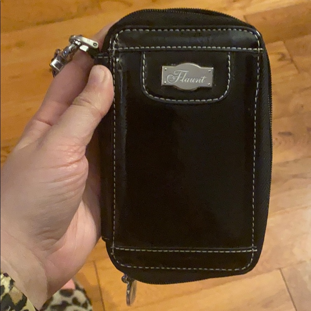 Flaunt black wallet